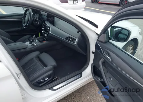 2023 BMW 530 I z USA, uszkodzony, nr VIN WBA53BH07PWY15846